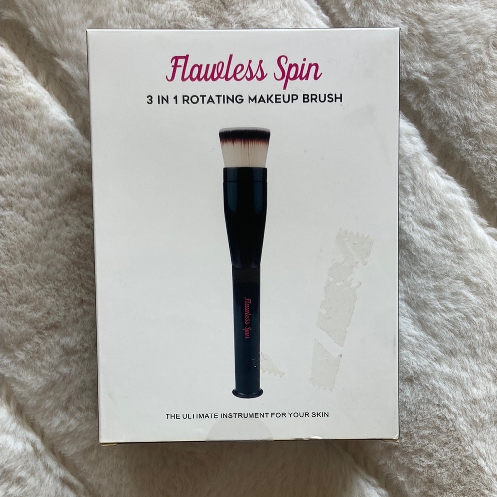 Flawless Spin 3 in 1 Rotating Makeup Brush